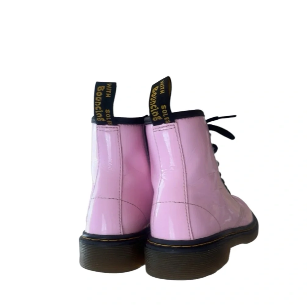 Dr. Martens‎ Girls Junior 1460 Pink Patent Leather Boots Size 2